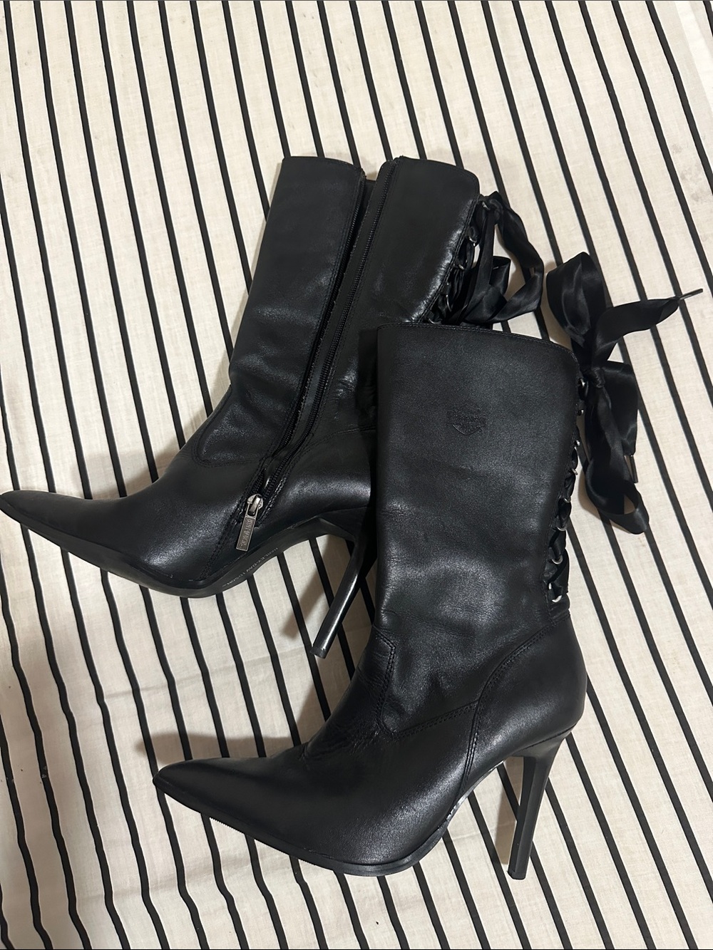 Harley-Davidson Black Pointed Stiletto Mid-Calf Boots with Back Ribbon Lace